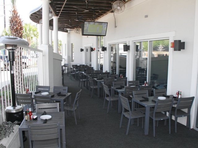 Patio area at Drago's Seafood Restaurant in Lafayette